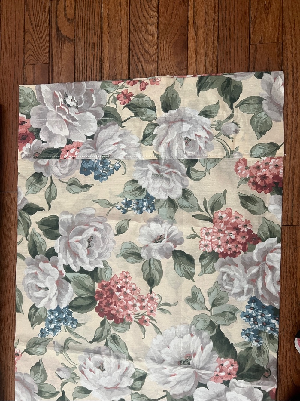 Crown Craft Williamsburg Floral Garden Gable 2 Panel Curtains 84”x40” Tie Backs - Picture 3 of 6